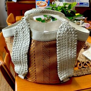 Cole Haan Straw/Leather tote. White leather. Never used! Cute!